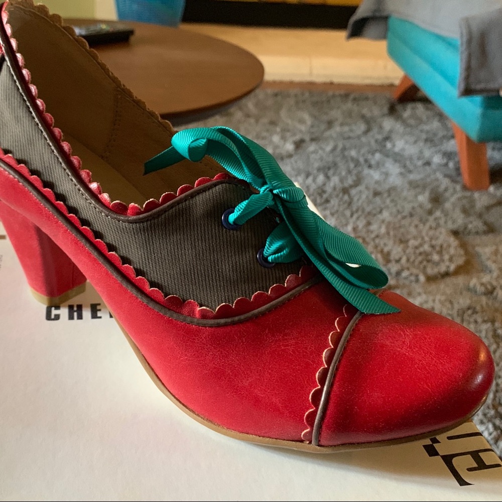 Chelsea Crew oxfords
